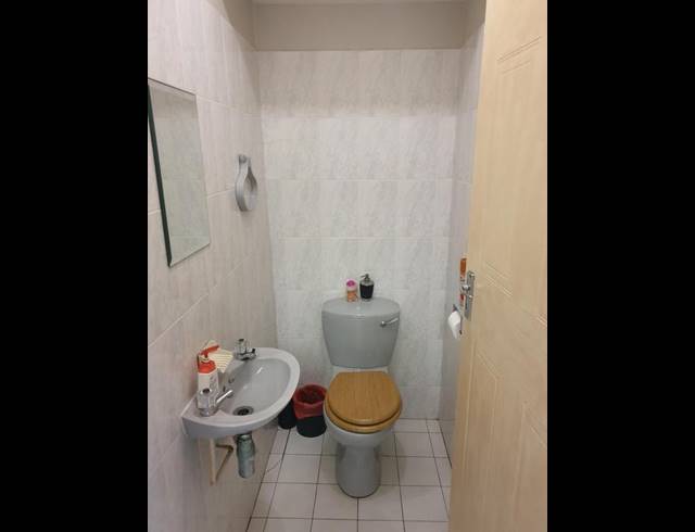 2 BEDROOM PROPERTY TO RENT IN MEER EN SEE